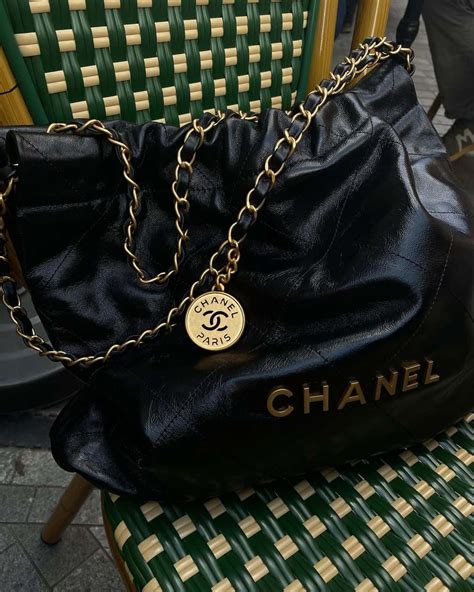 chanel 22 bag large